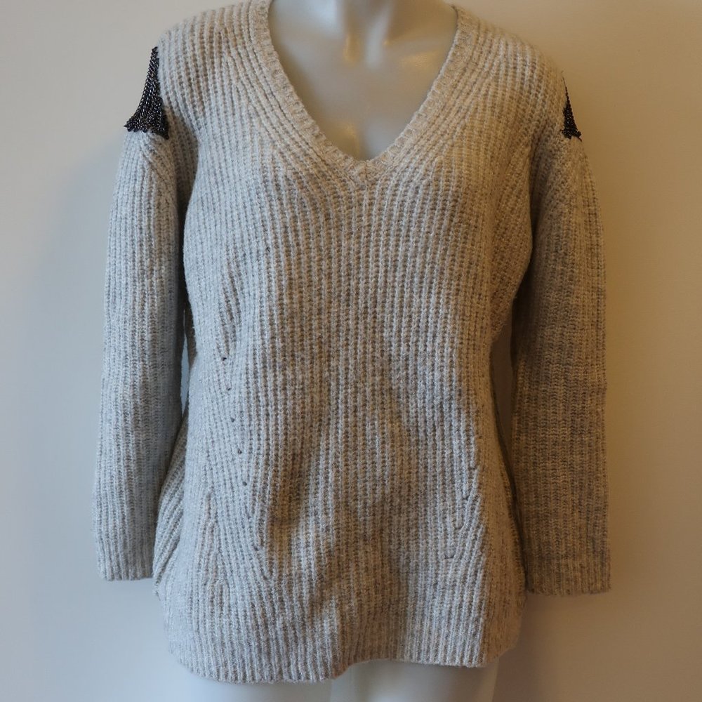 LINE. BEIGE V-NECK RIBBED PULLOVER SWEATER SP*